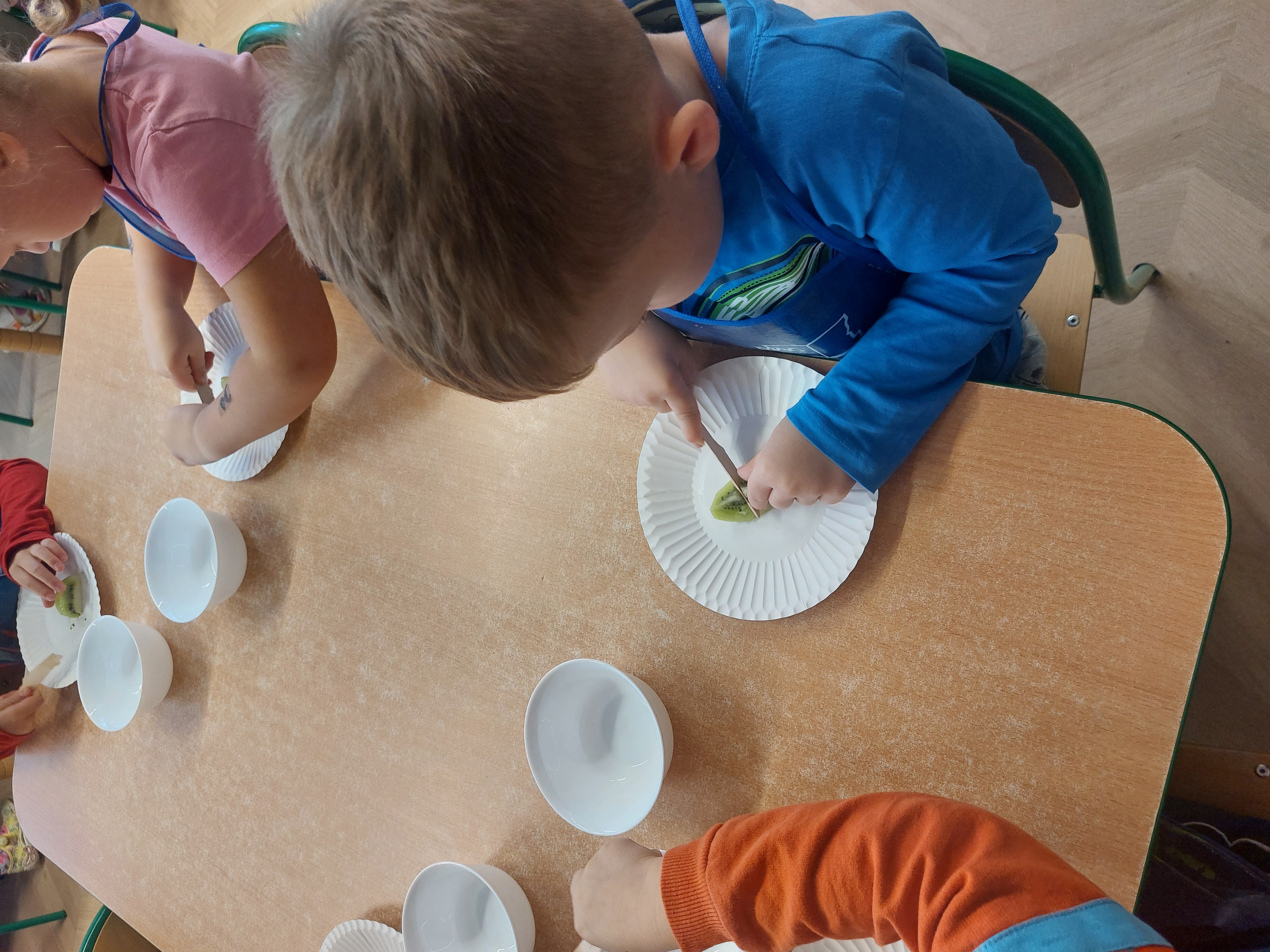 Robimy sałatkę owocową – Żabki